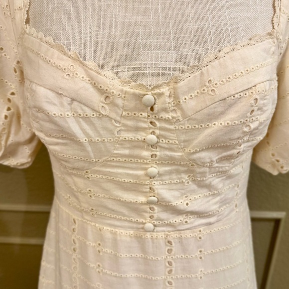ASTR Women’s Ivory Eyelet Midi Dress Puff Sleeve. Size M - Picture 6 of 11
